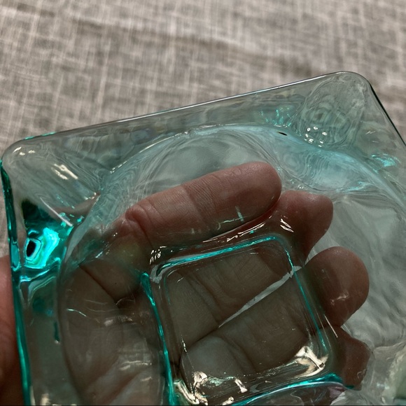 Retro Glass Ashtray - Picture 4 of 7